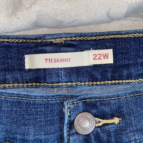 Levis Womens Plus Size 711 Stretch Mid‎ Rise Skinny Jeans size 22W - Picture 6 of 12